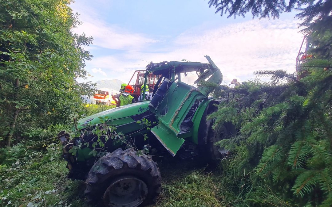Traktorunfall mit tödlichem Ausgang – langwieriger Einsatz für die Einsatzkräfte