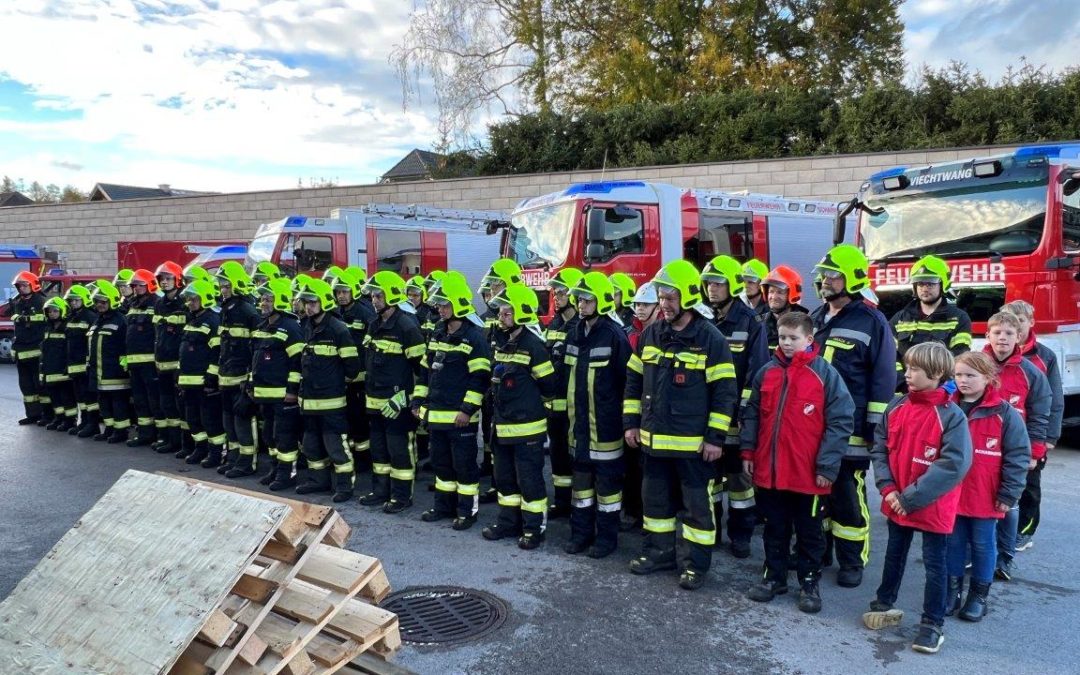 Herbsteinsatzübung des Pflichtbereiches Scharnstein – Feuerwehren stellen Schlagkraft unter Beweis