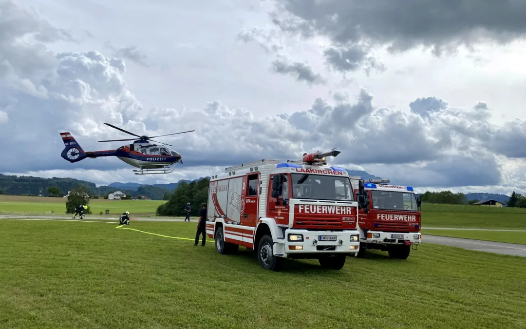 Leistungsschau des Waldbrandstützpunktes Scharnstein beim Flugplatzfest Gmunden-Laakirchen