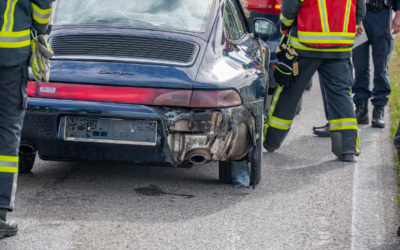 Sportwagen fängt Feuer