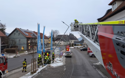 Verkehrsunfall im Ortszentrum von Scharnstein